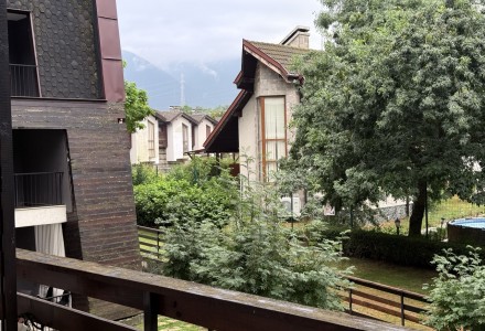 Cozy Studio with a Balcony and Outdoor Pool — Only 9 km from Bansko